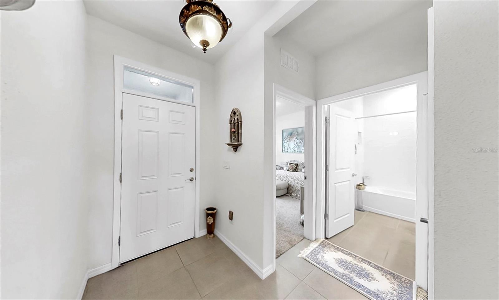 Listing photo id 7 for 13749 Hunting Creek Place