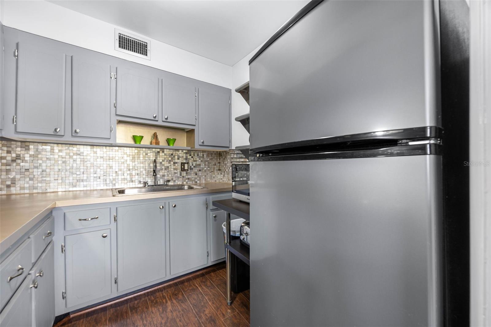 Image 13 of 47 For 1000 79th Avenue N 211