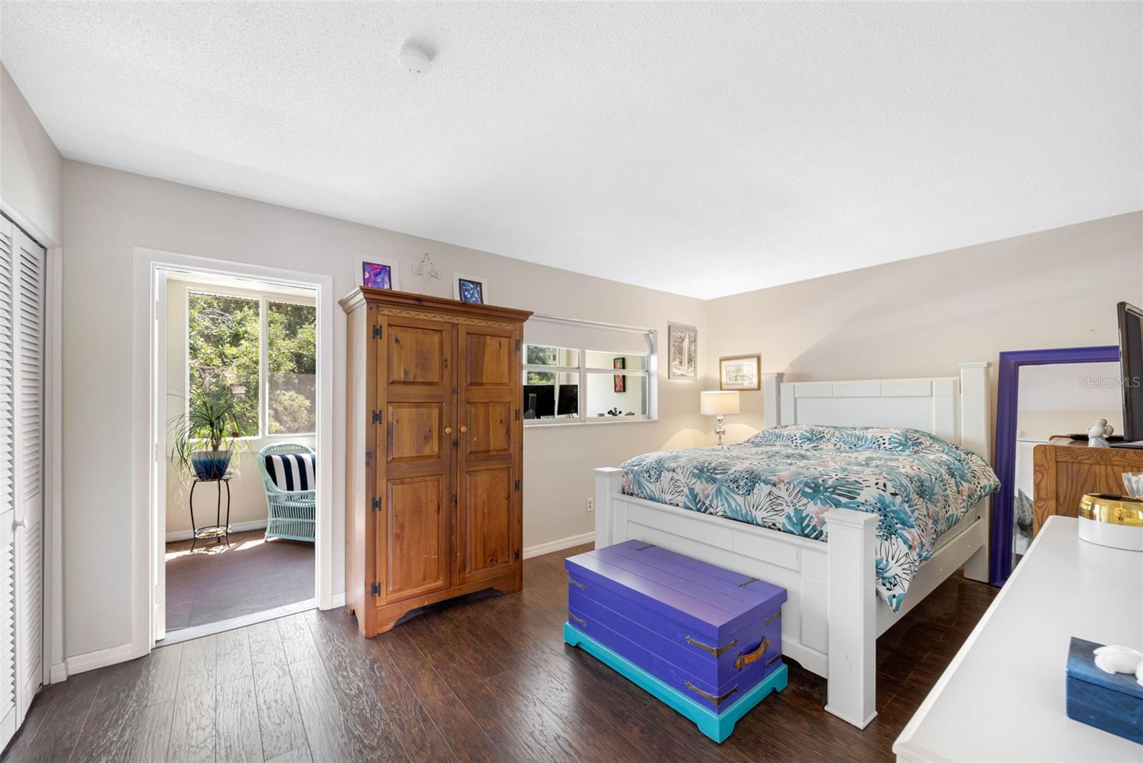 Image 21 of 47 For 1000 79th Avenue N 211