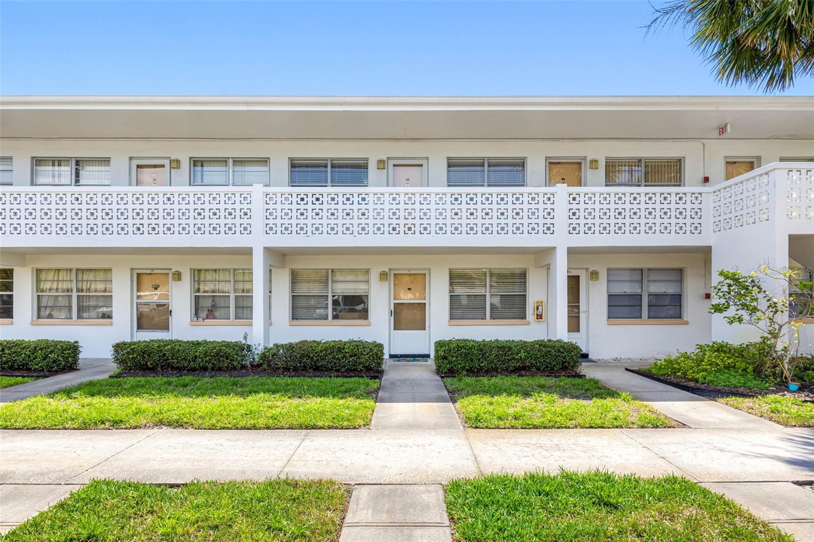 Image 3 of 47 For 1000 79th Avenue N 211