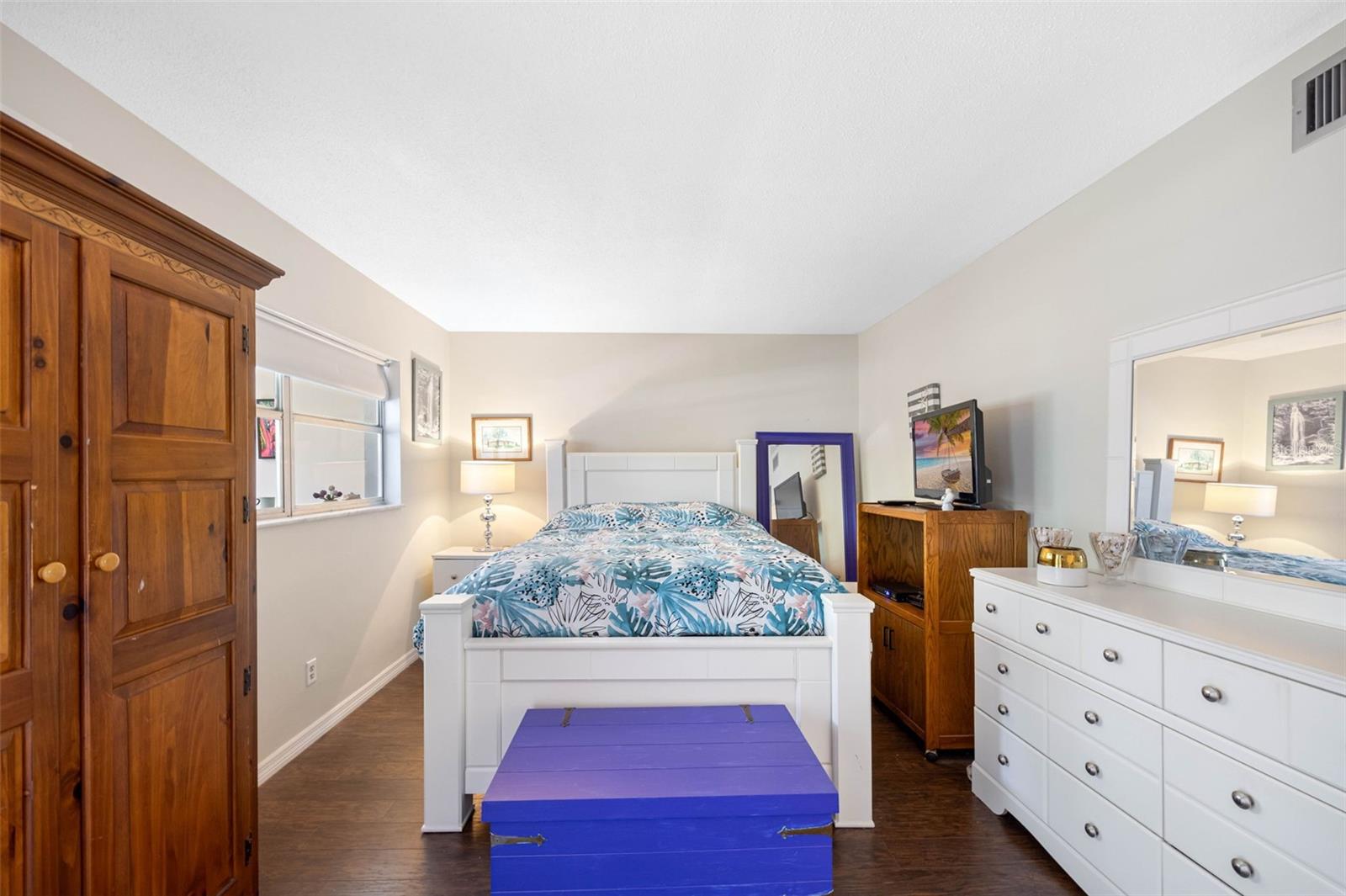 Image 32 of 47 For 1000 79th Avenue N 211