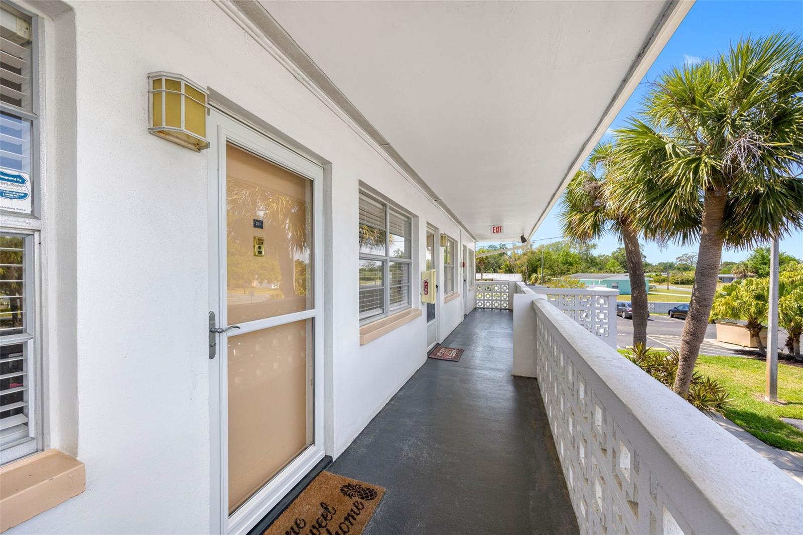 Image 4 of 47 For 1000 79th Avenue N 211