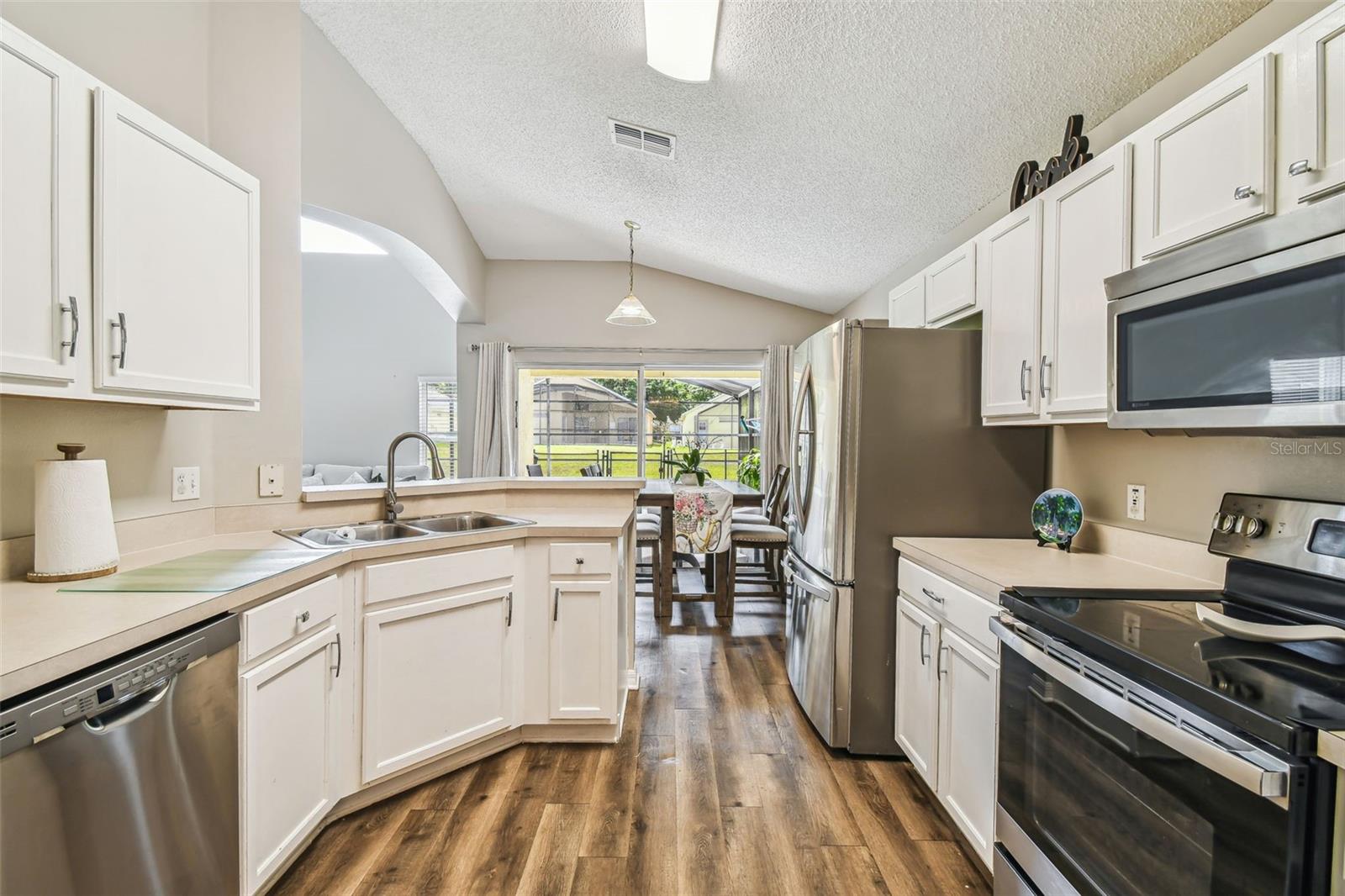 Image 33 of 75 For 440 Langham Drive