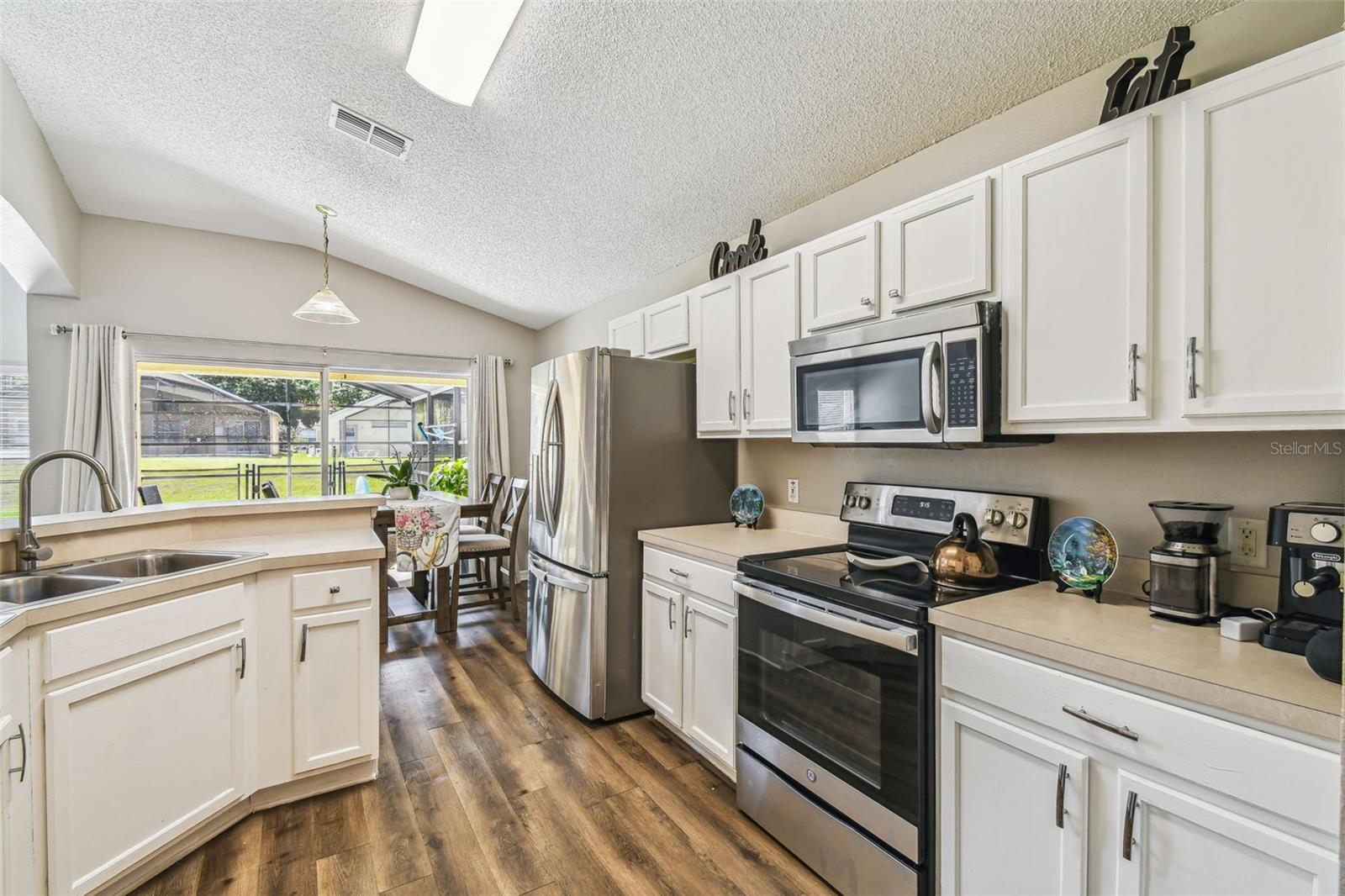 Image 34 of 75 For 440 Langham Drive