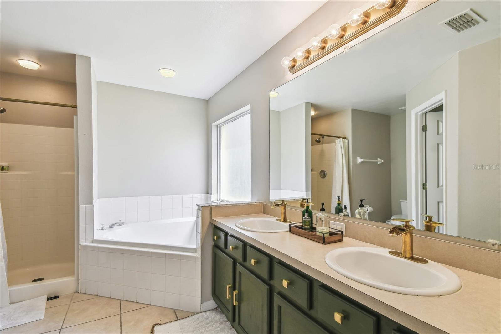 Image 38 of 75 For 440 Langham Drive