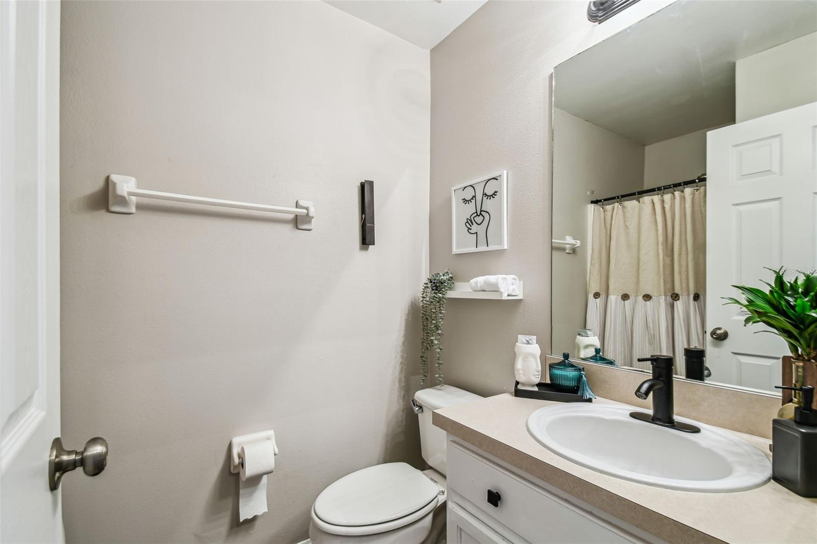 Image 50 of 75 For 440 Langham Drive