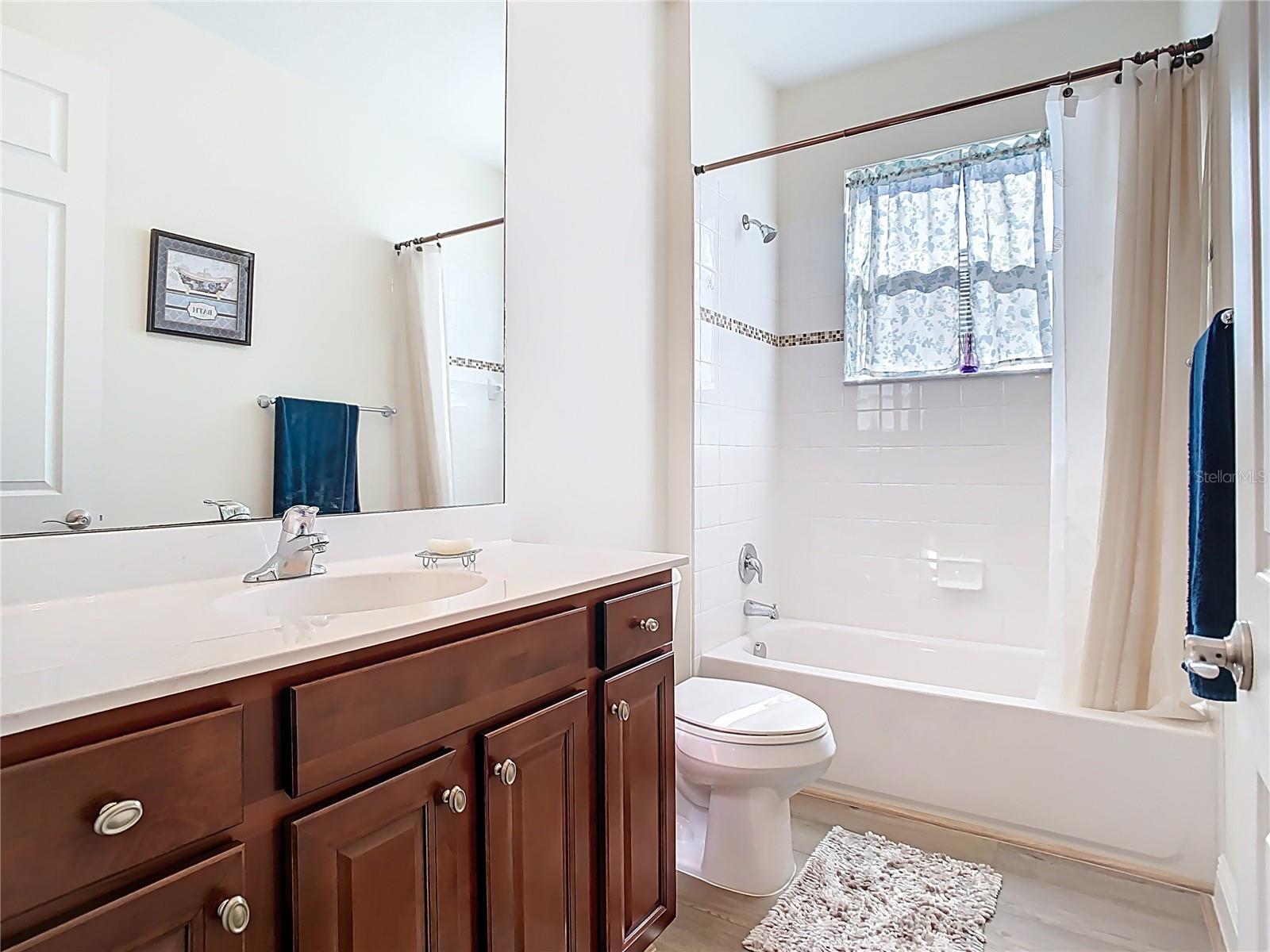 Image 12 of 33 For 7651 Fieldstone Ranch Square