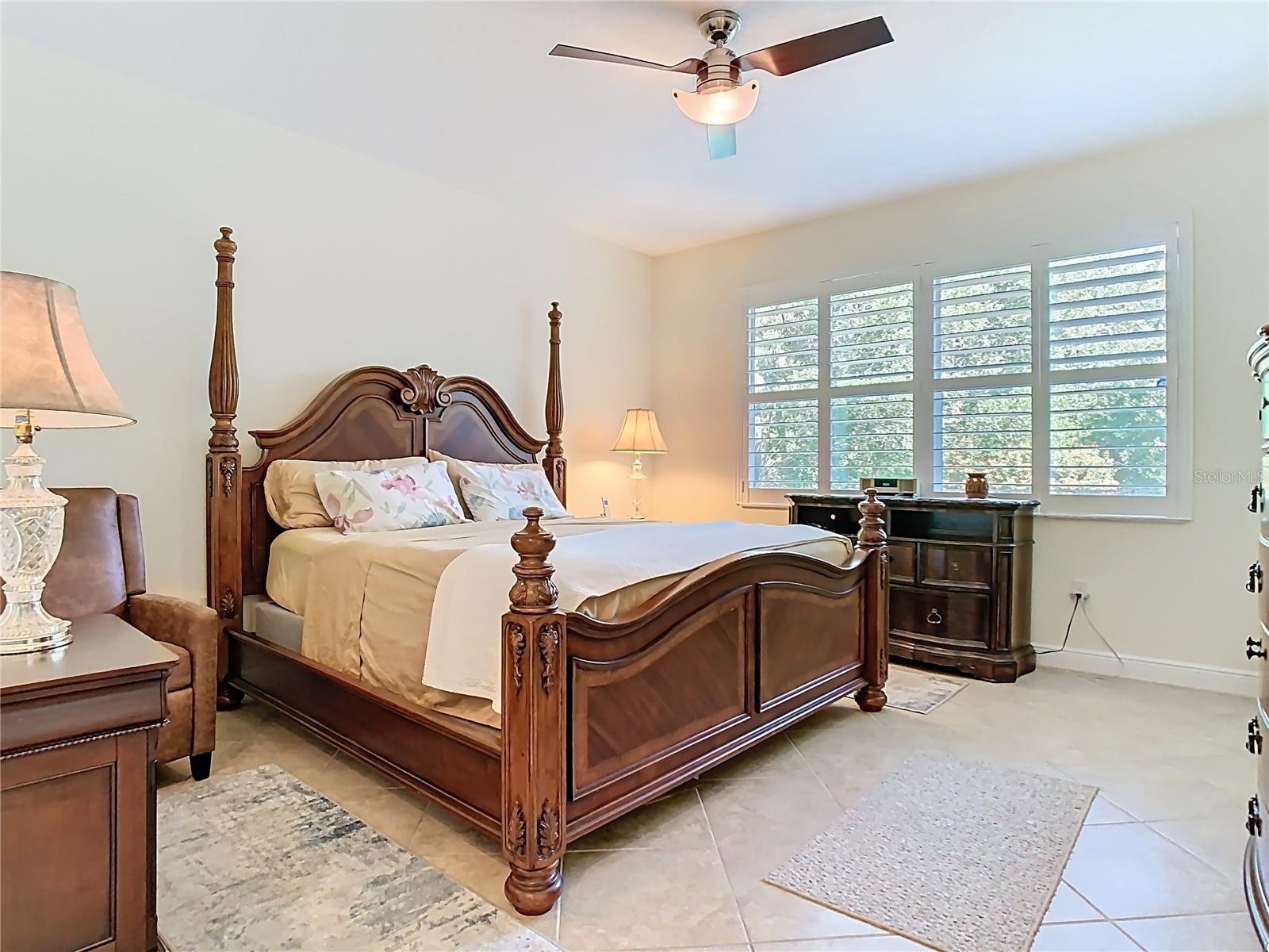 Image 17 of 33 For 7651 Fieldstone Ranch Square