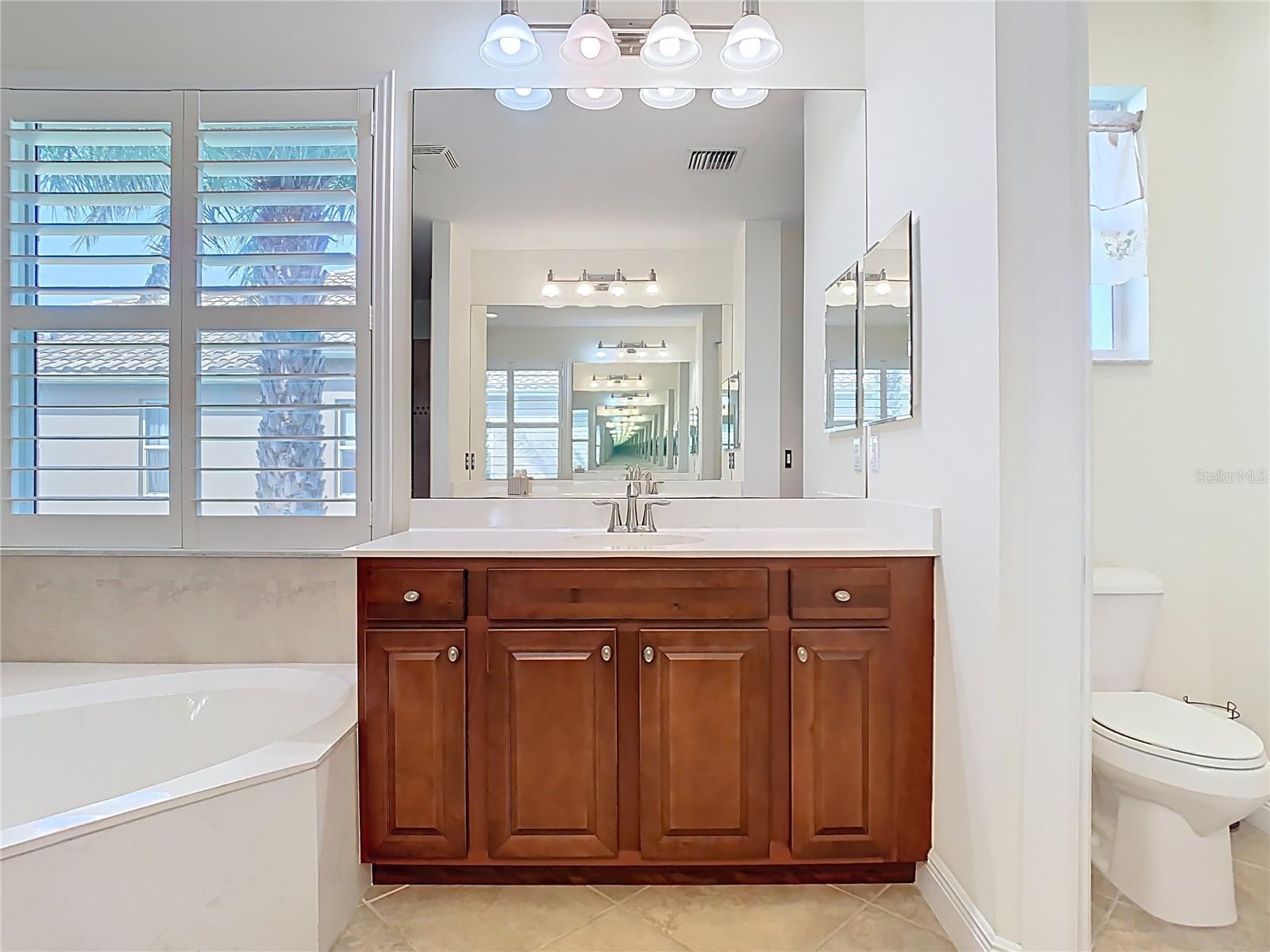 Image 21 of 33 For 7651 Fieldstone Ranch Square