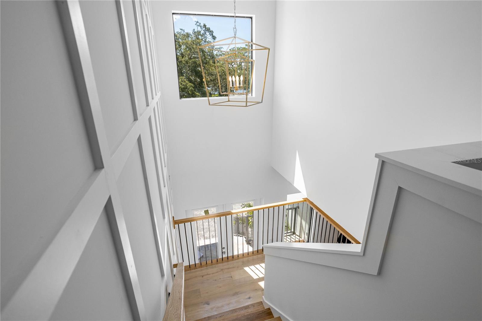 Image 18 of 49 For 3020 Helen Avenue