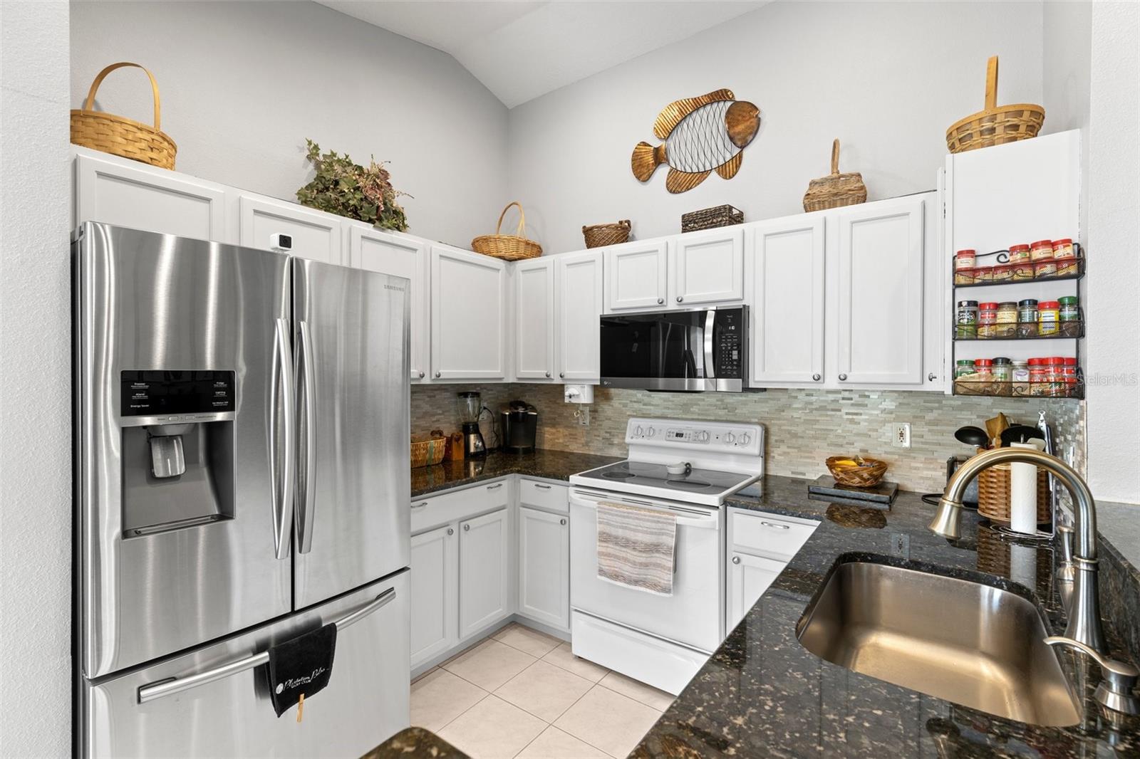 Image 9 of 53 For 23734 Coral Ridge Lane