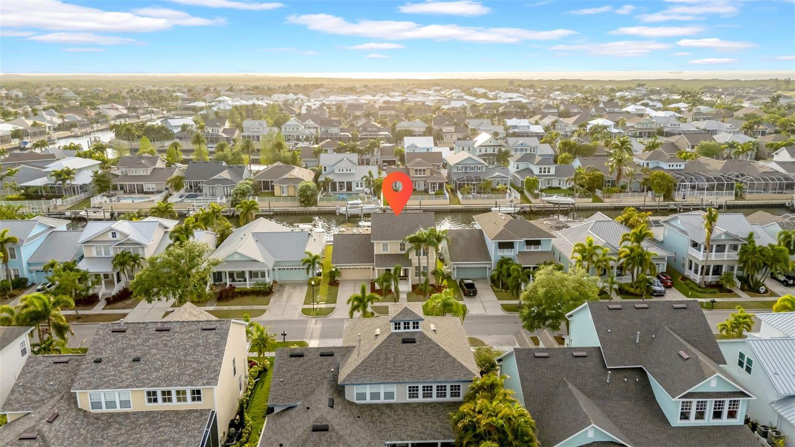 Listing photo id 35 for 422 Islebay Drive