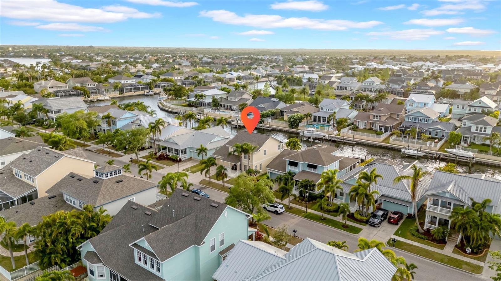 Listing photo id 37 for 422 Islebay Drive