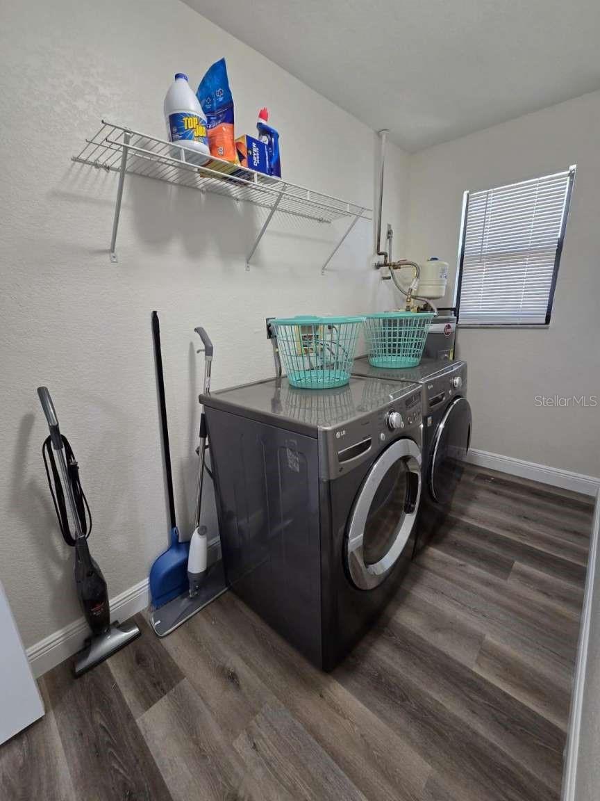 Image 11 of 12 For 19342 Edgewater Drive