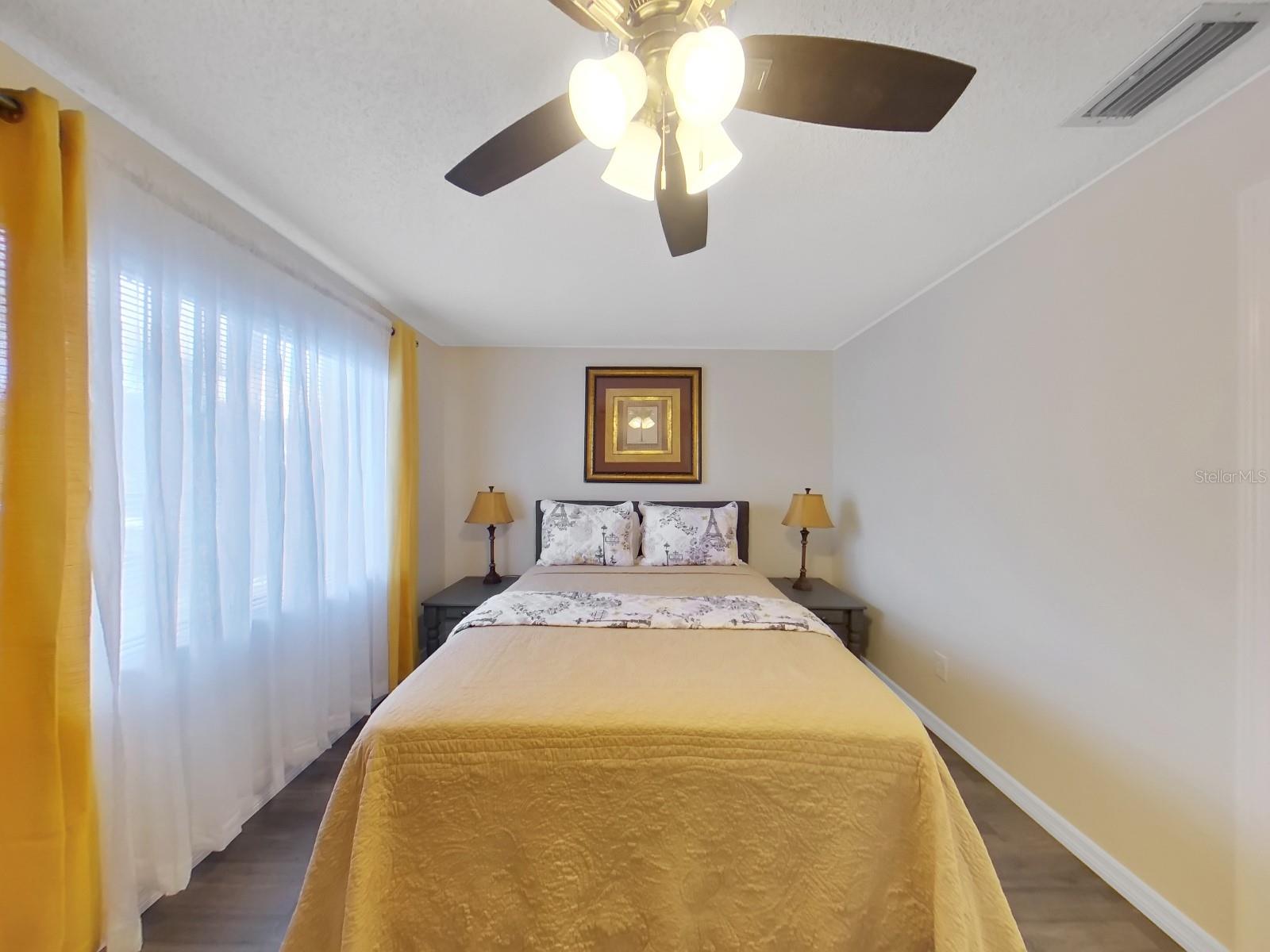 Image 15 of 28 For 7805 Amberlea Court