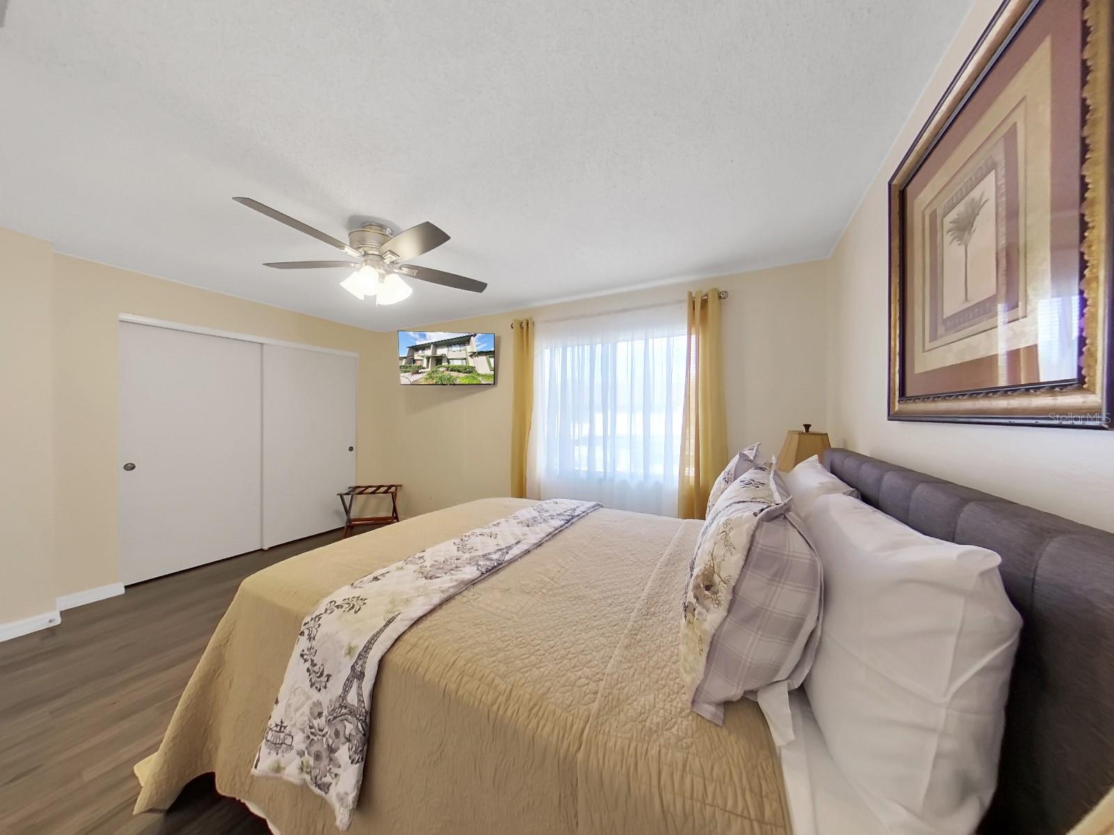 Image 17 of 28 For 7805 Amberlea Court