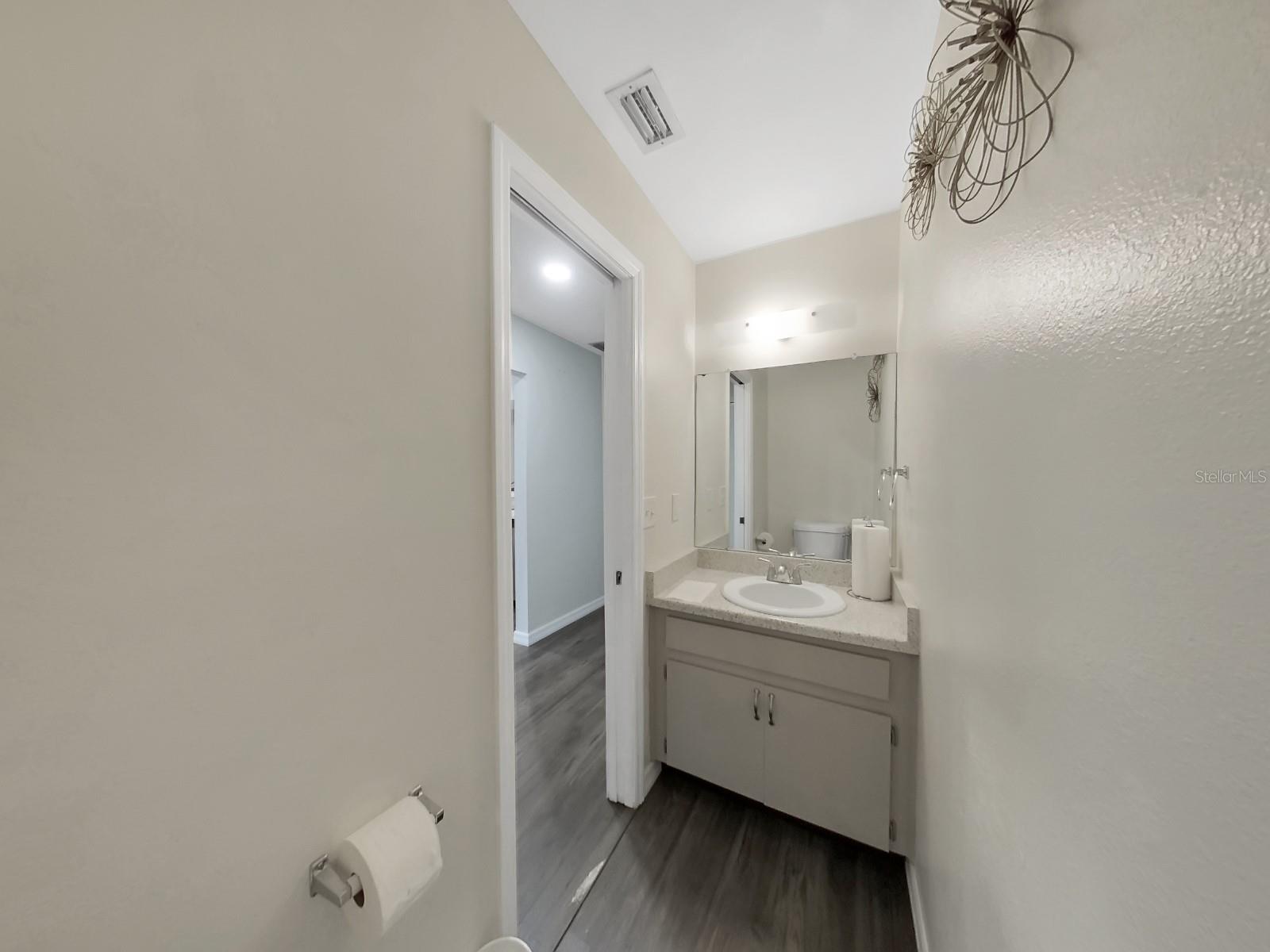 Image 26 of 28 For 7805 Amberlea Court