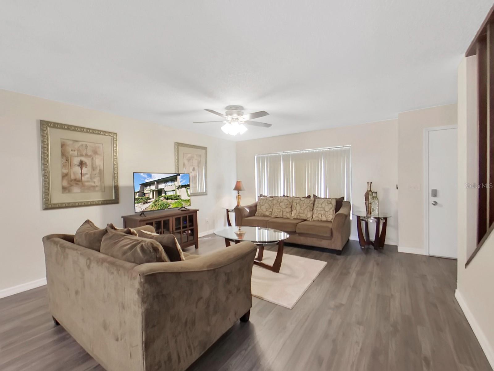 Image 8 of 28 For 7805 Amberlea Court