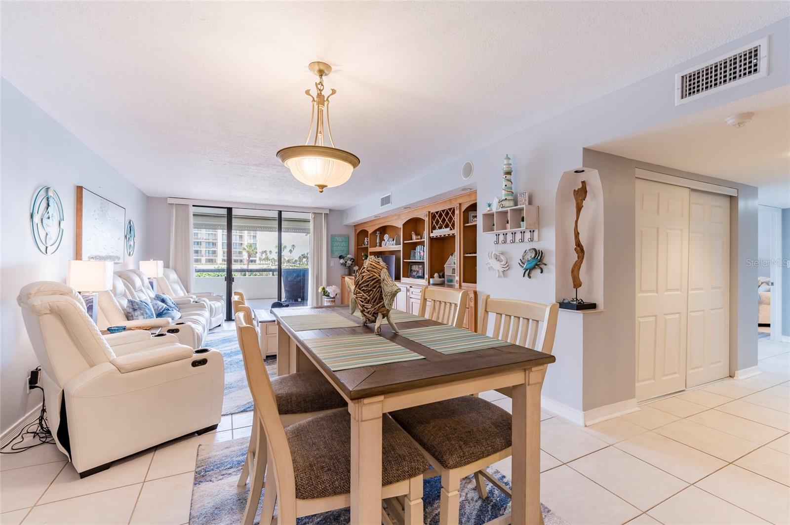 Image 12 of 40 For 1460 Gulf Boulevard 108