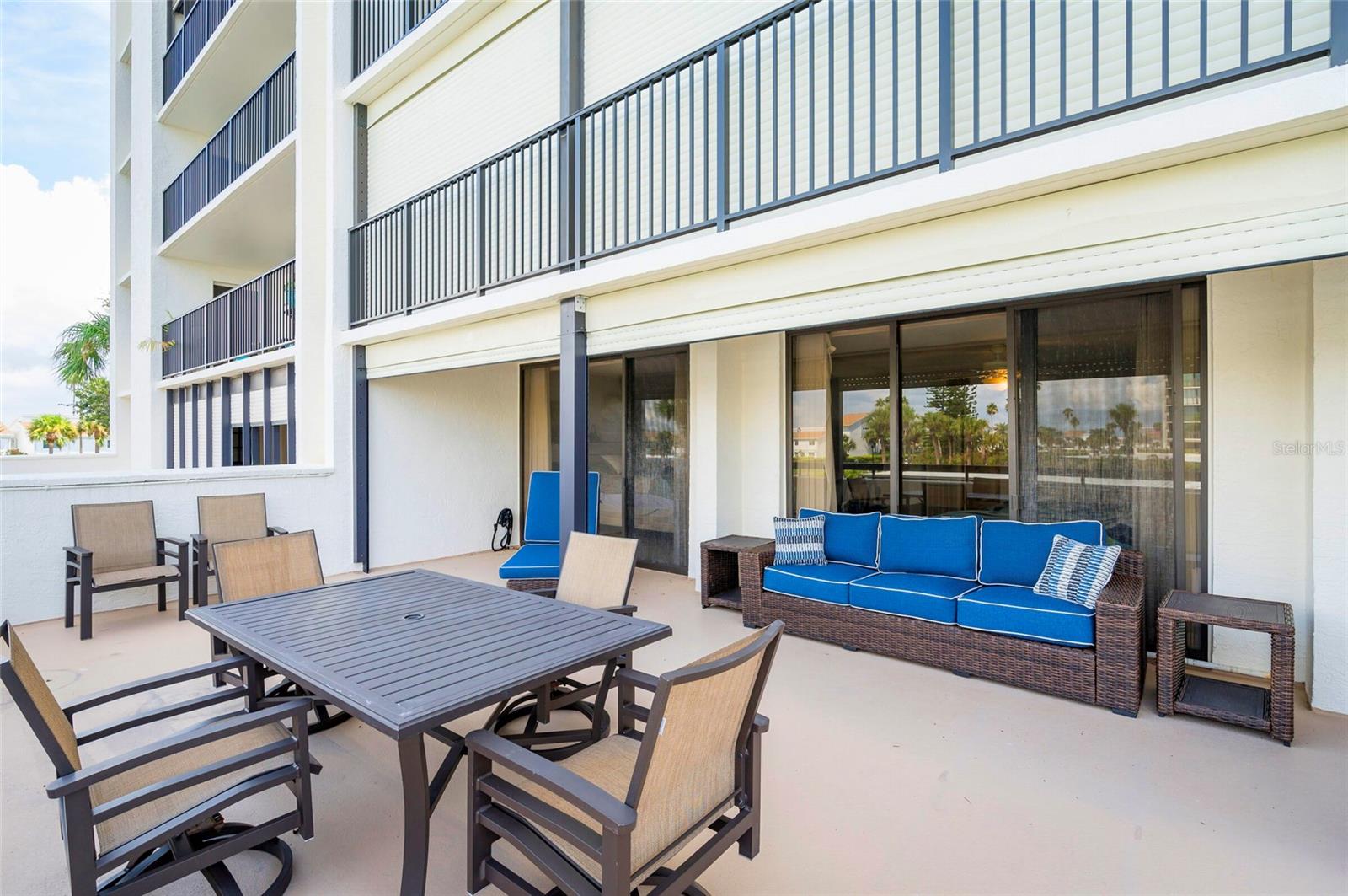 Image 29 of 40 For 1460 Gulf Boulevard 108