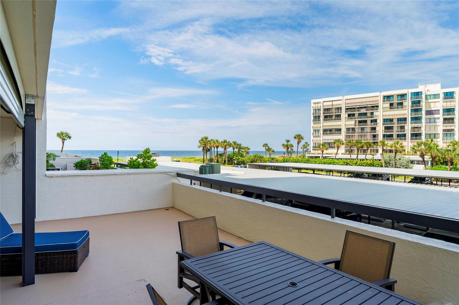 Image 31 of 40 For 1460 Gulf Boulevard 108