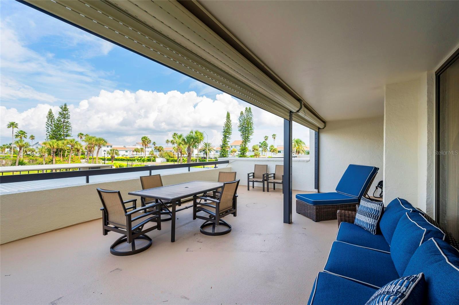 Image 34 of 40 For 1460 Gulf Boulevard 108