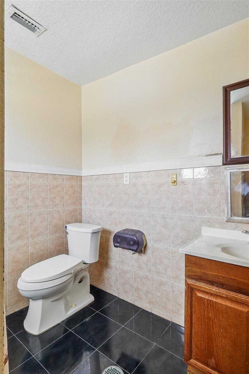 Image 15 of 47 For 8940 Rocky Creek Drive