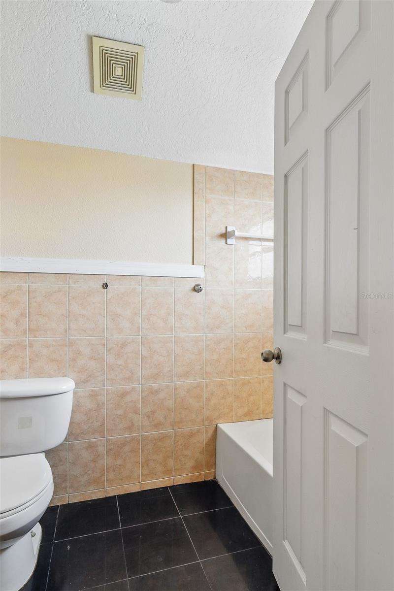 Image 18 of 47 For 8940 Rocky Creek Drive