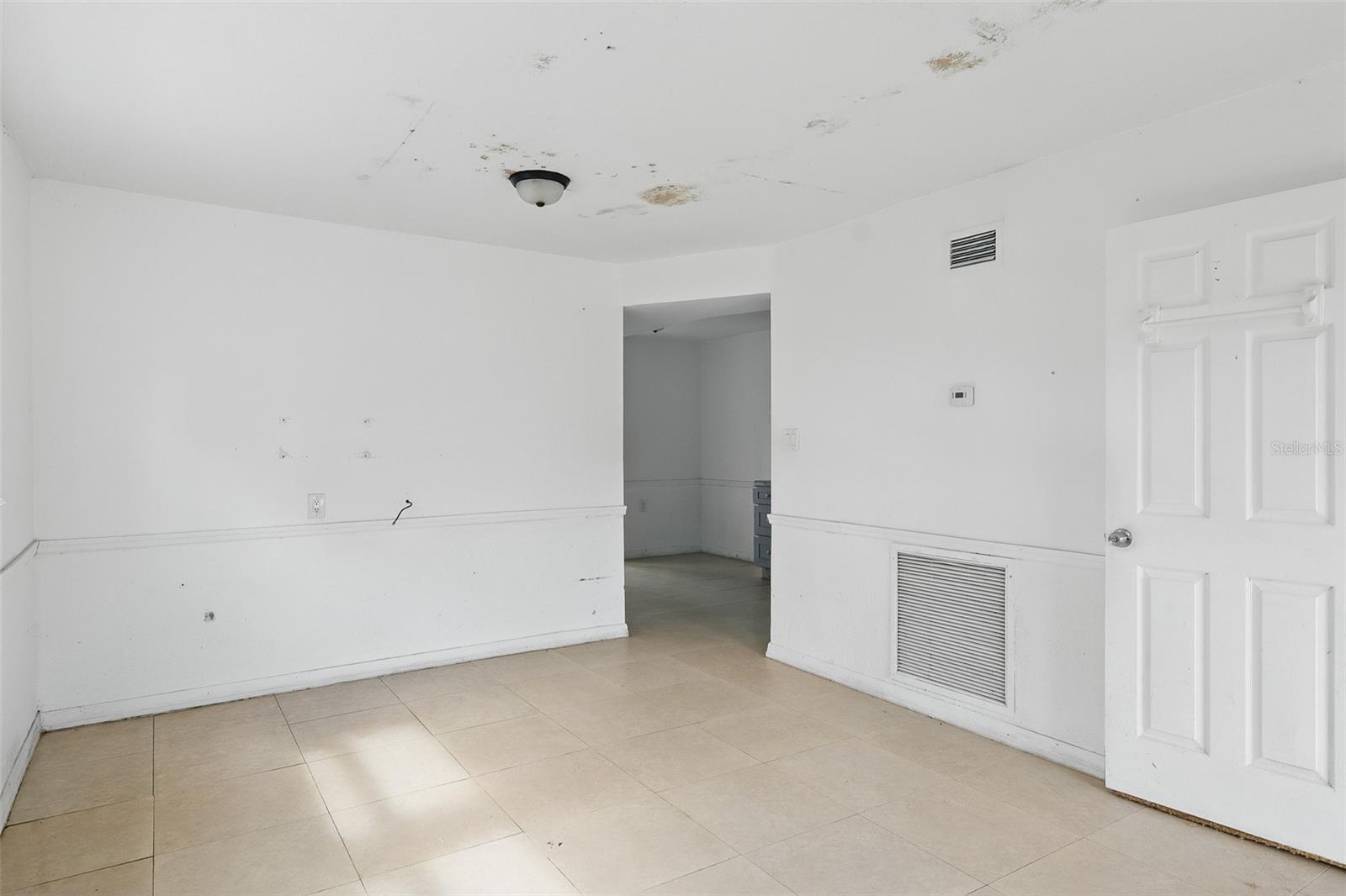 Image 20 of 47 For 8940 Rocky Creek Drive