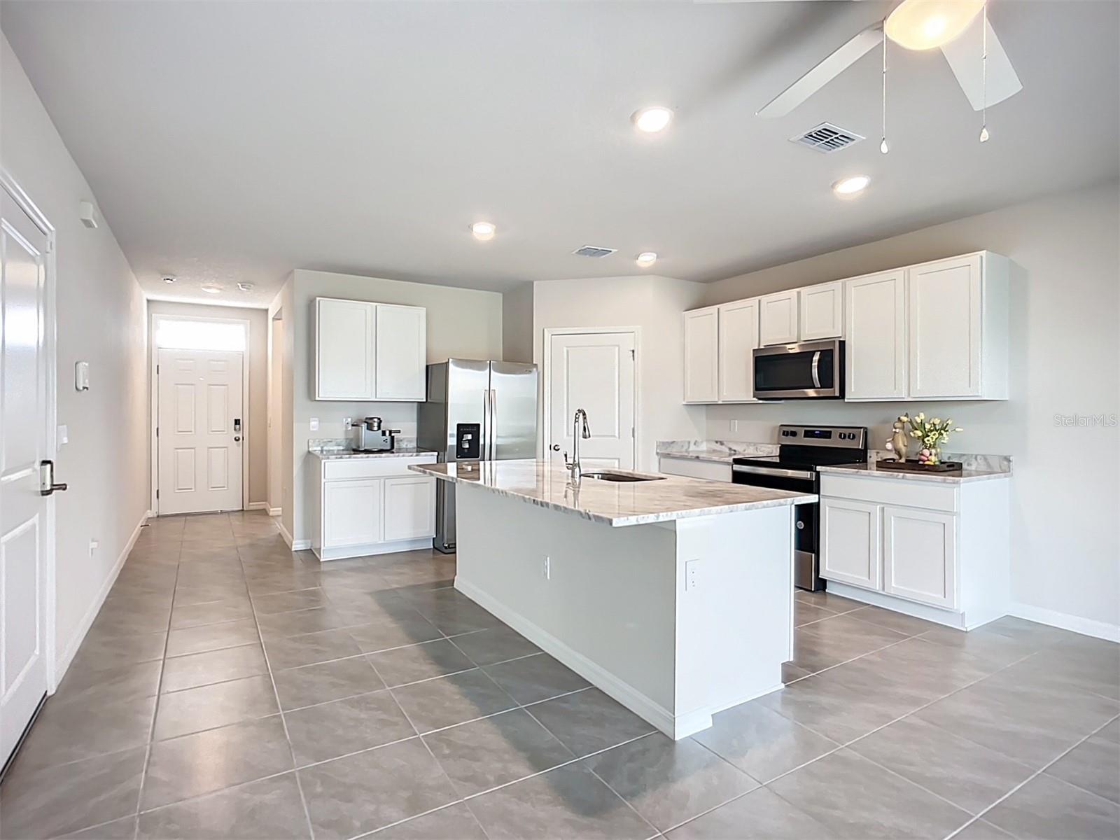 Image 4 of 23 For 18023 Canopy Place