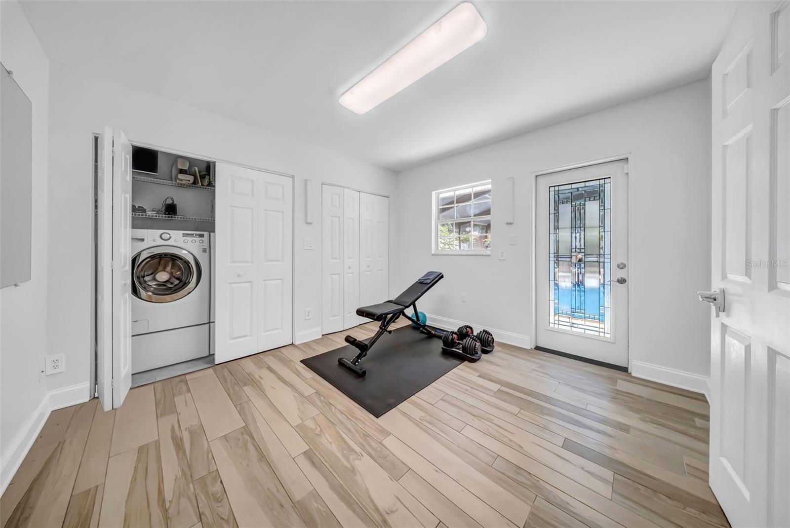 Image 15 of 70 For 4106 Cleveland Street
