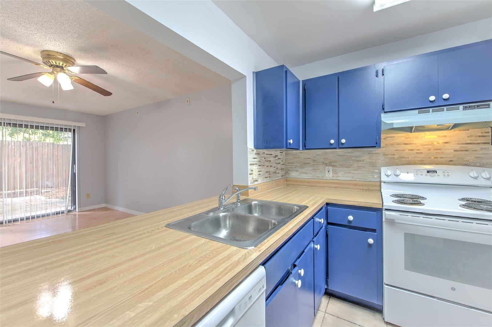 Image 11 of 43 For 1424 Highland Ridge Circle