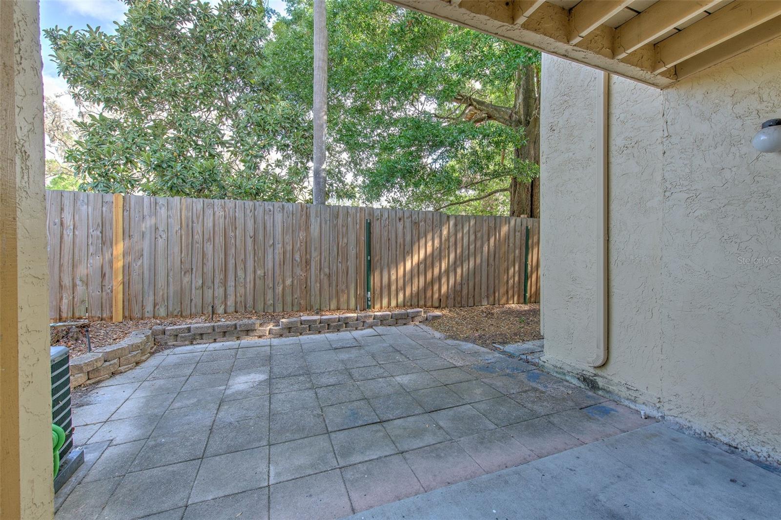 Image 20 of 43 For 1424 Highland Ridge Circle