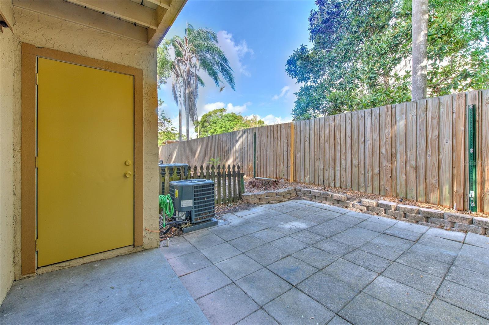 Image 21 of 43 For 1424 Highland Ridge Circle