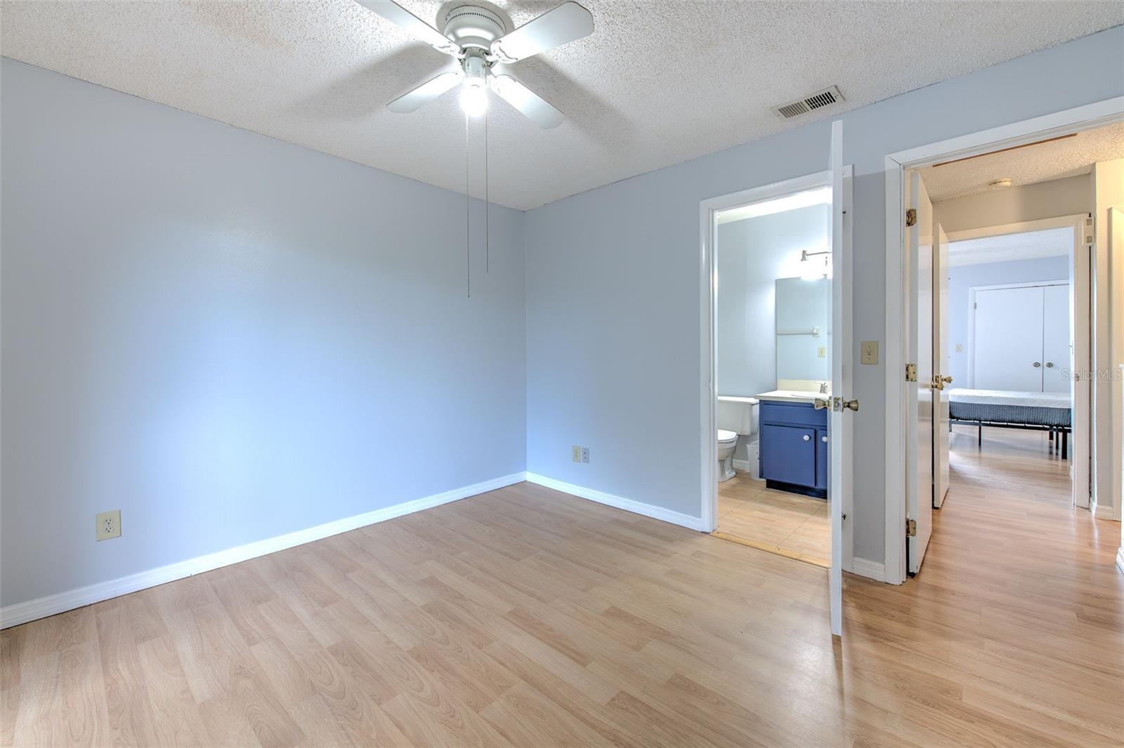 Image 32 of 43 For 1424 Highland Ridge Circle