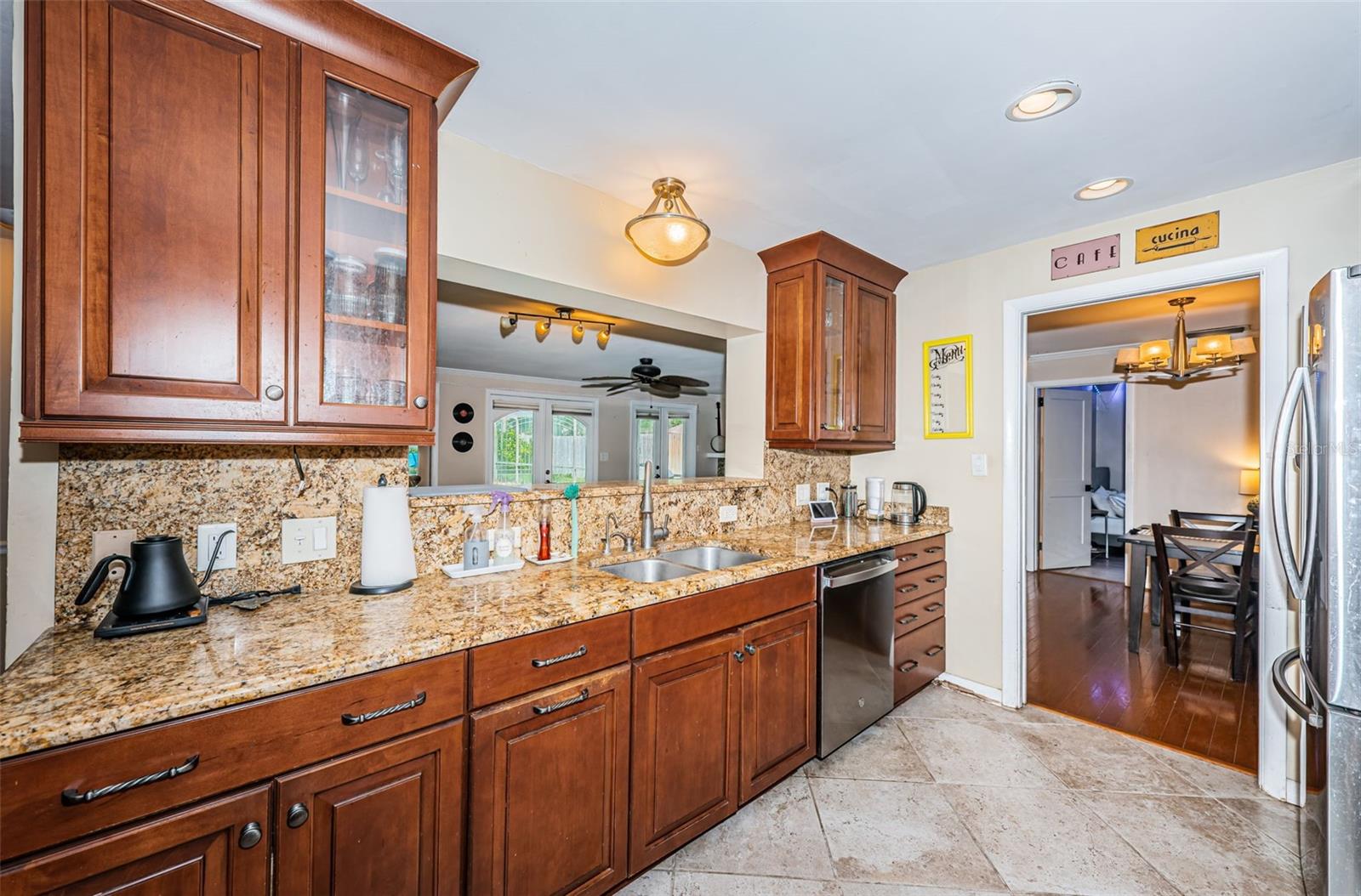 Image 18 of 47 For 1868 Juarez Way S