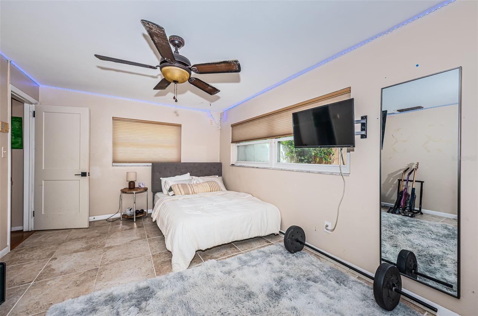 Image 34 of 47 For 1868 Juarez Way S