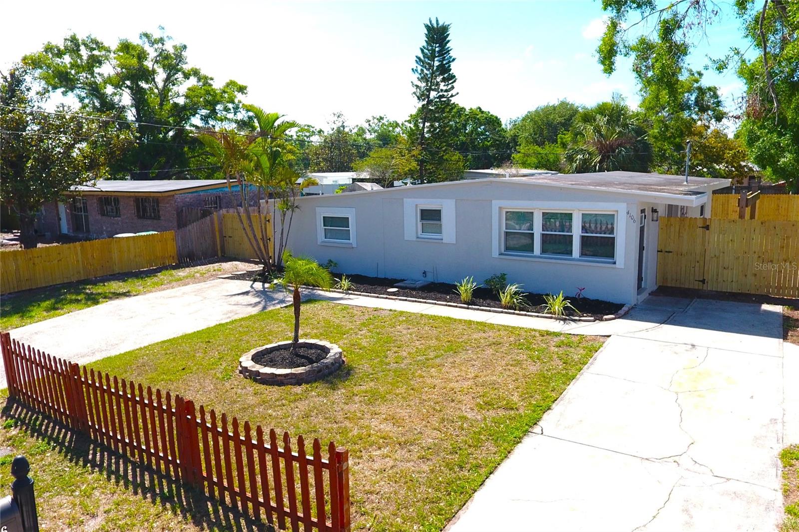Image 3 of 35 For 4106 Montgomery Terrace