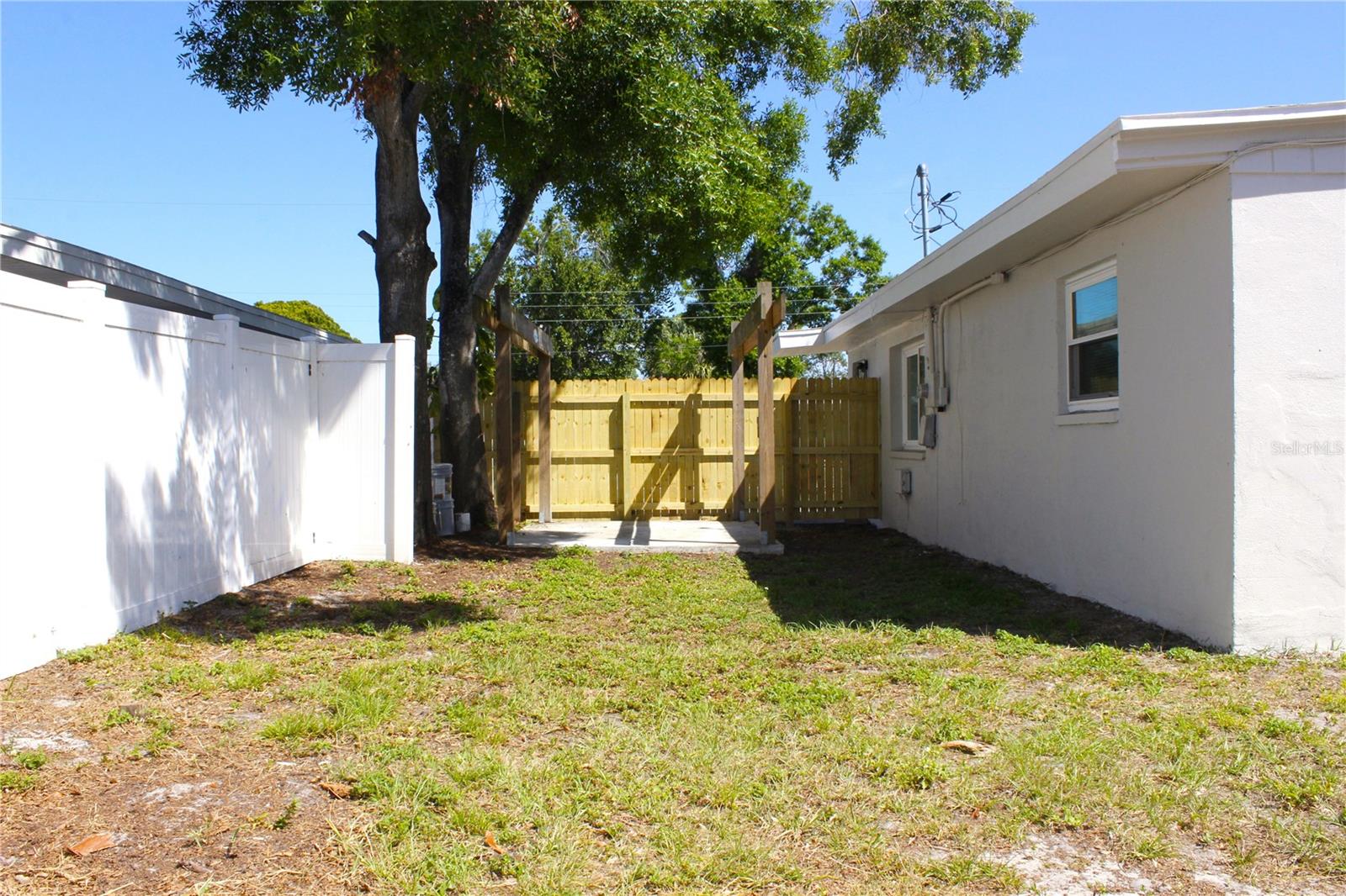 Image 32 of 35 For 4106 Montgomery Terrace