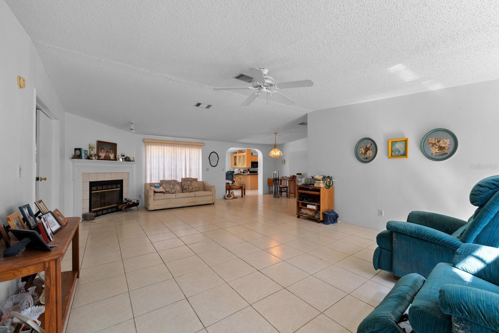 Listing photo id 5 for 7537 Old Pasco Road