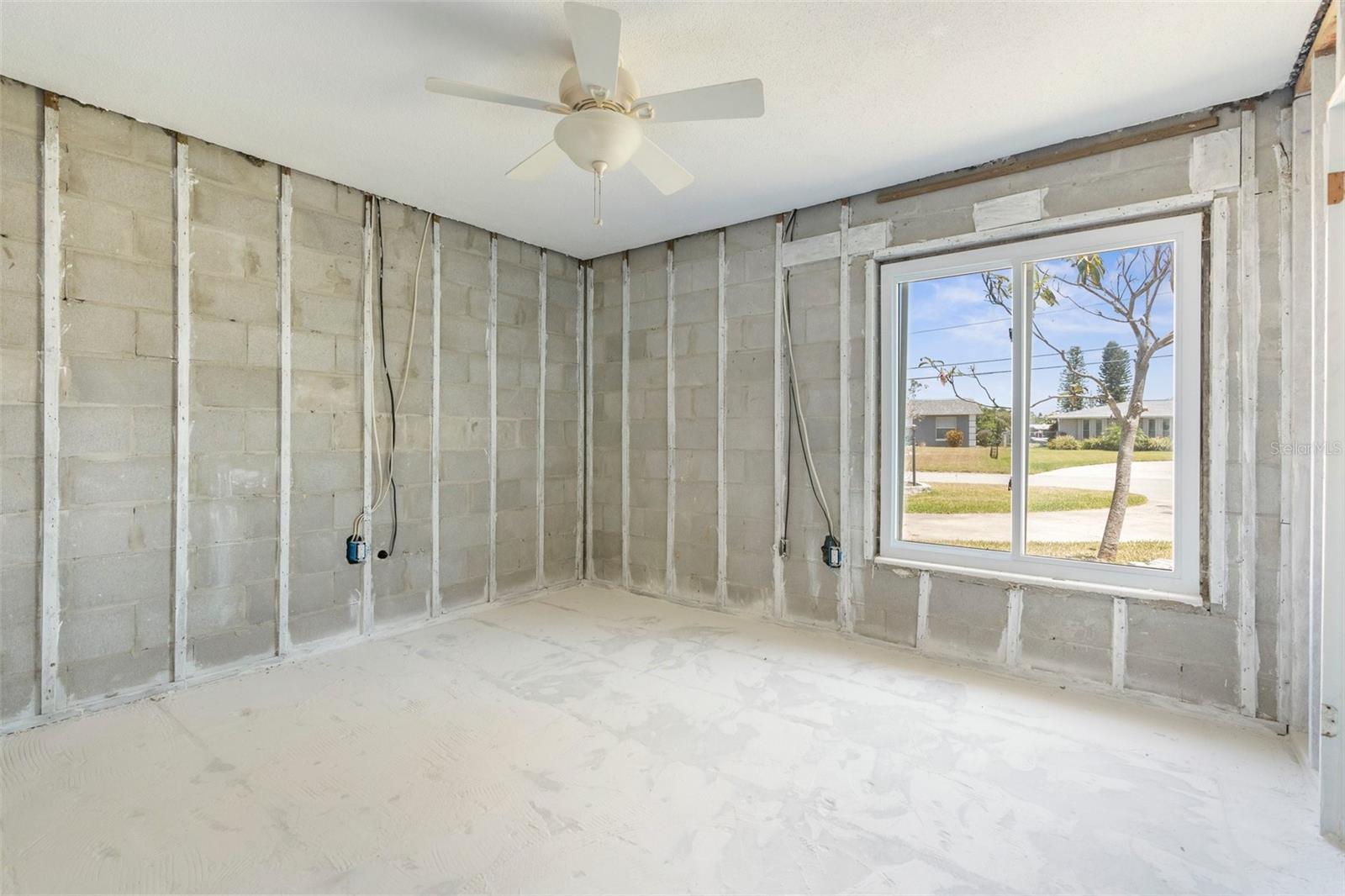 Image 13 of 39 For 4210 Headsail Drive