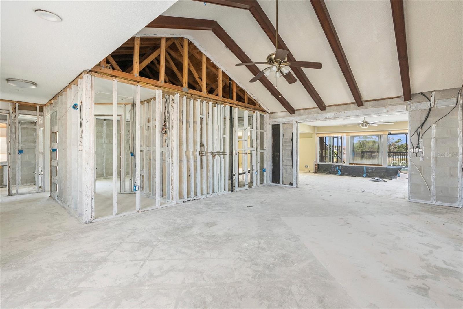 Image 9 of 39 For 4210 Headsail Drive