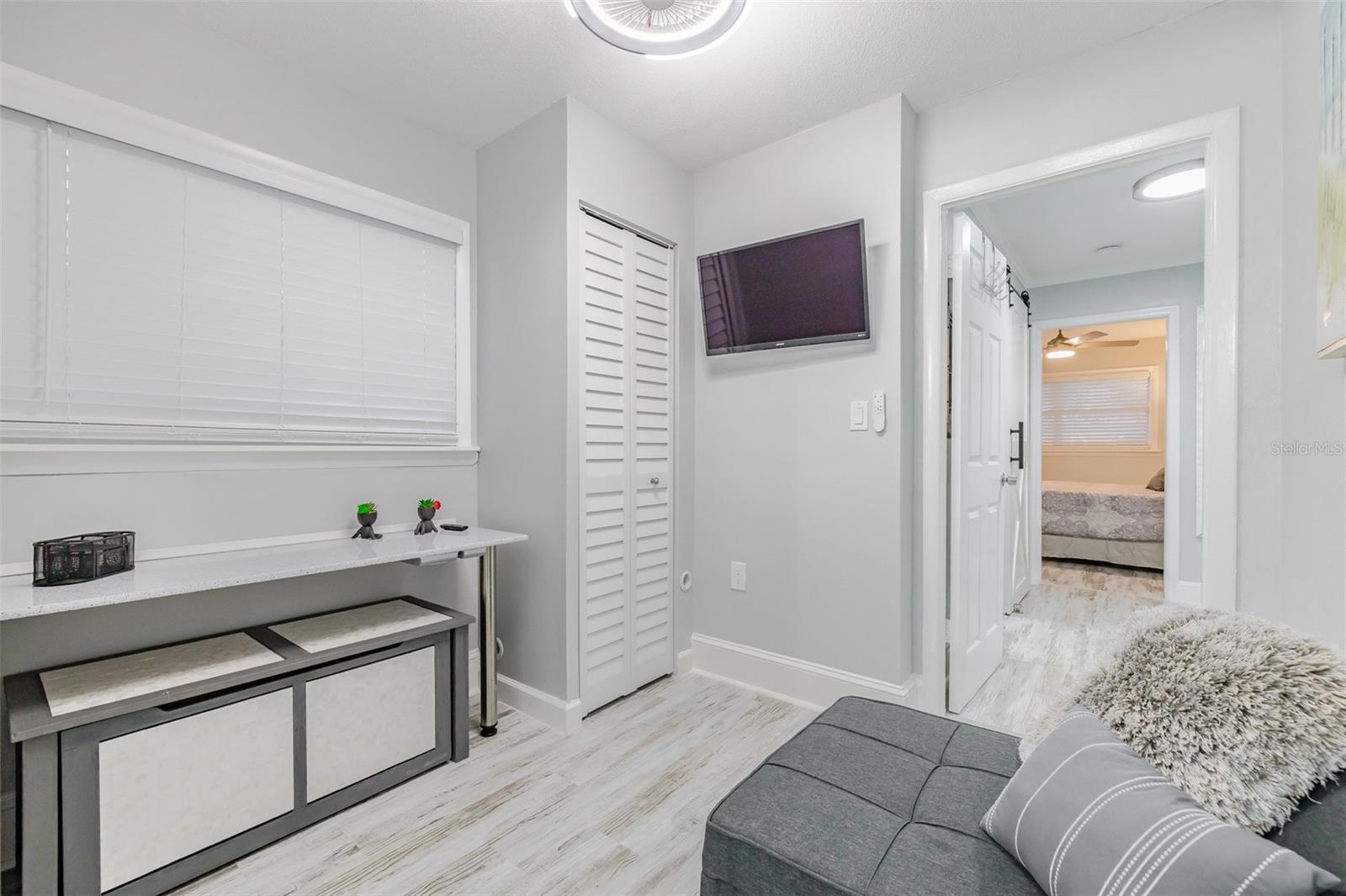 Image 22 of 43 For 4506 Floramar Terrace