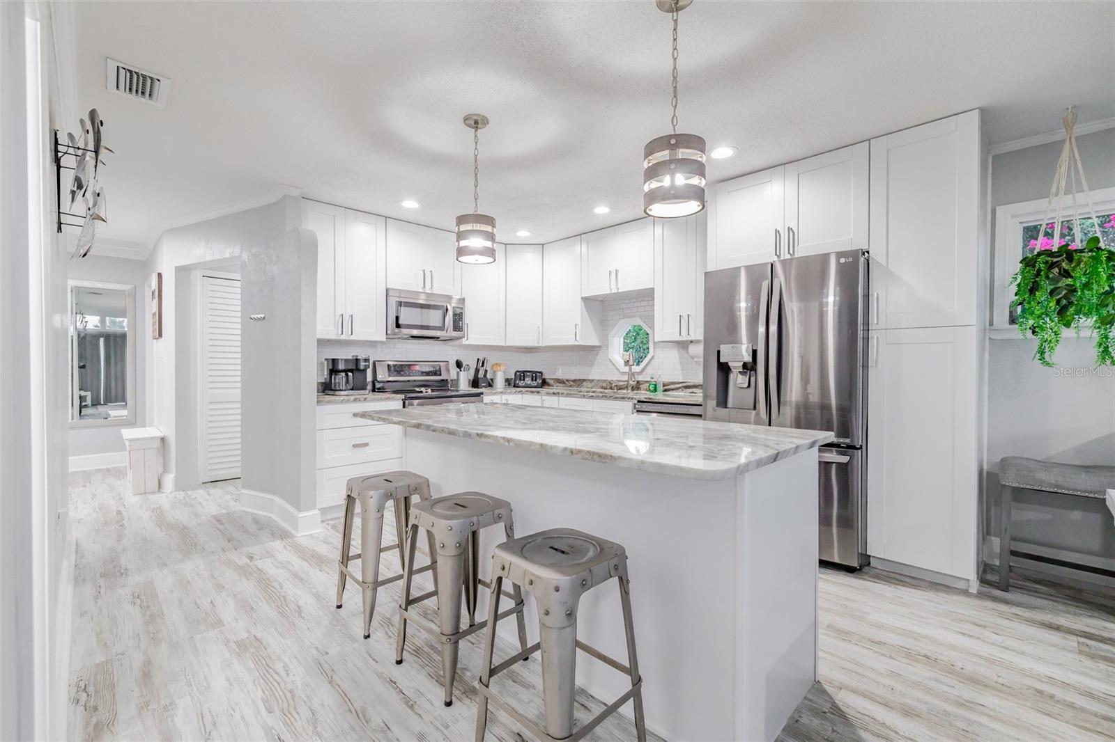 Image 25 of 43 For 4506 Floramar Terrace