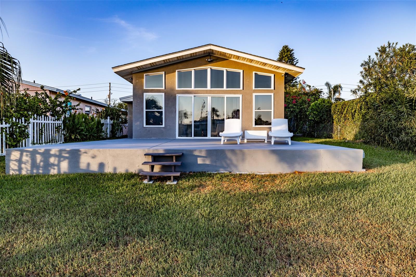 Image 4 of 43 For 4506 Floramar Terrace