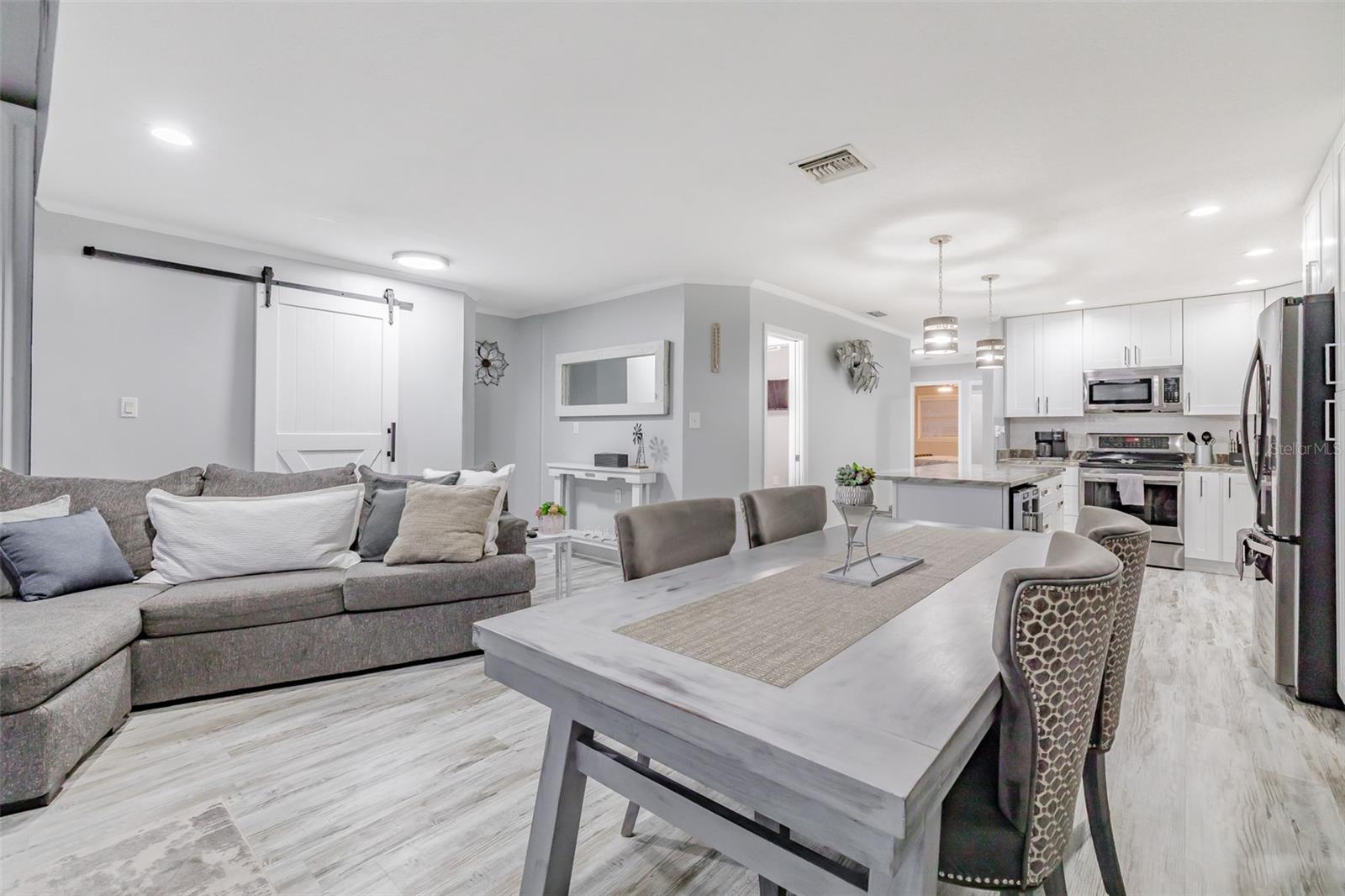 Image 41 of 43 For 4506 Floramar Terrace