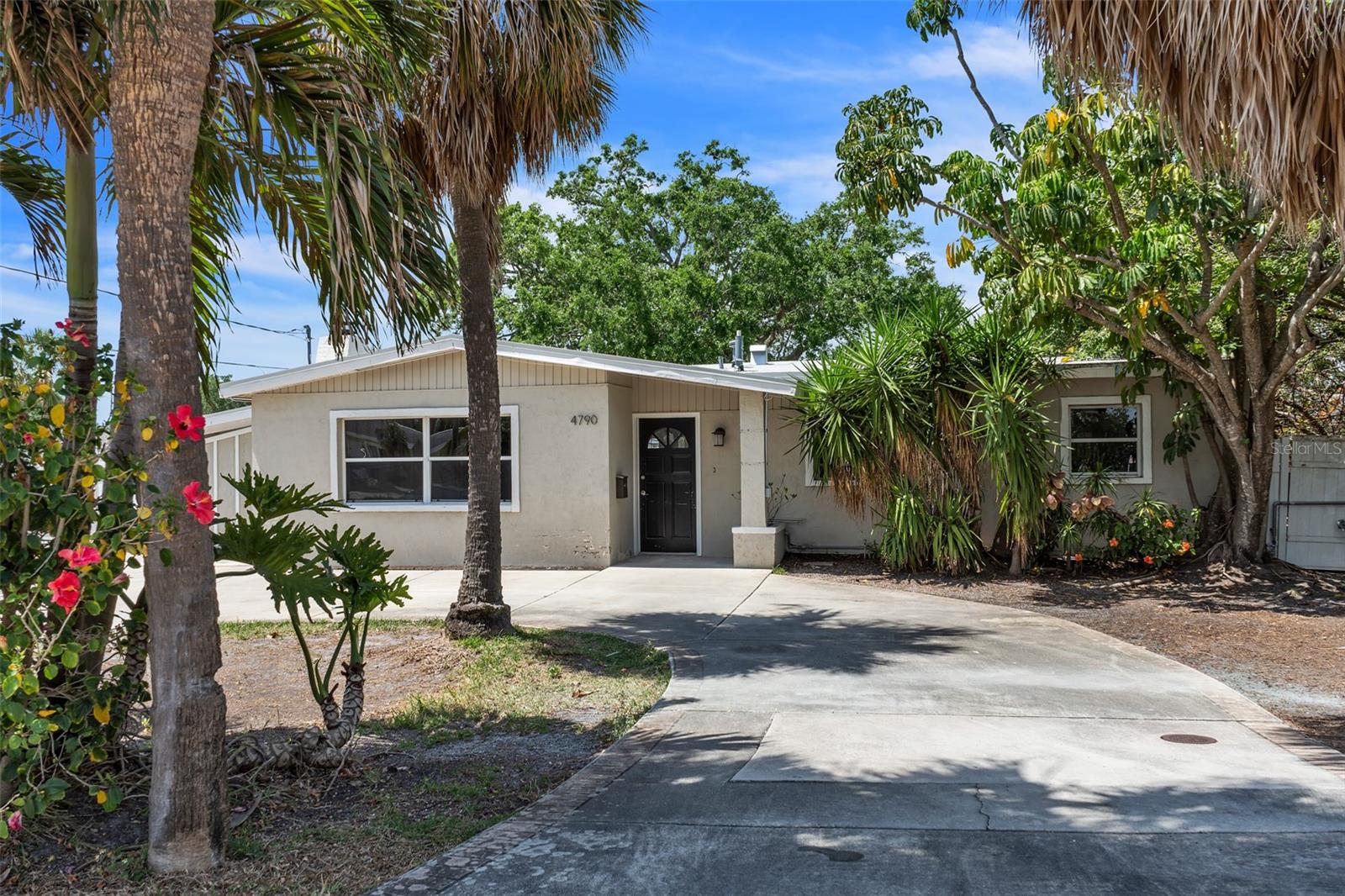 Details for 4790 Shore Acres Boulevard Ne, ST PETERSBURG, FL 33703