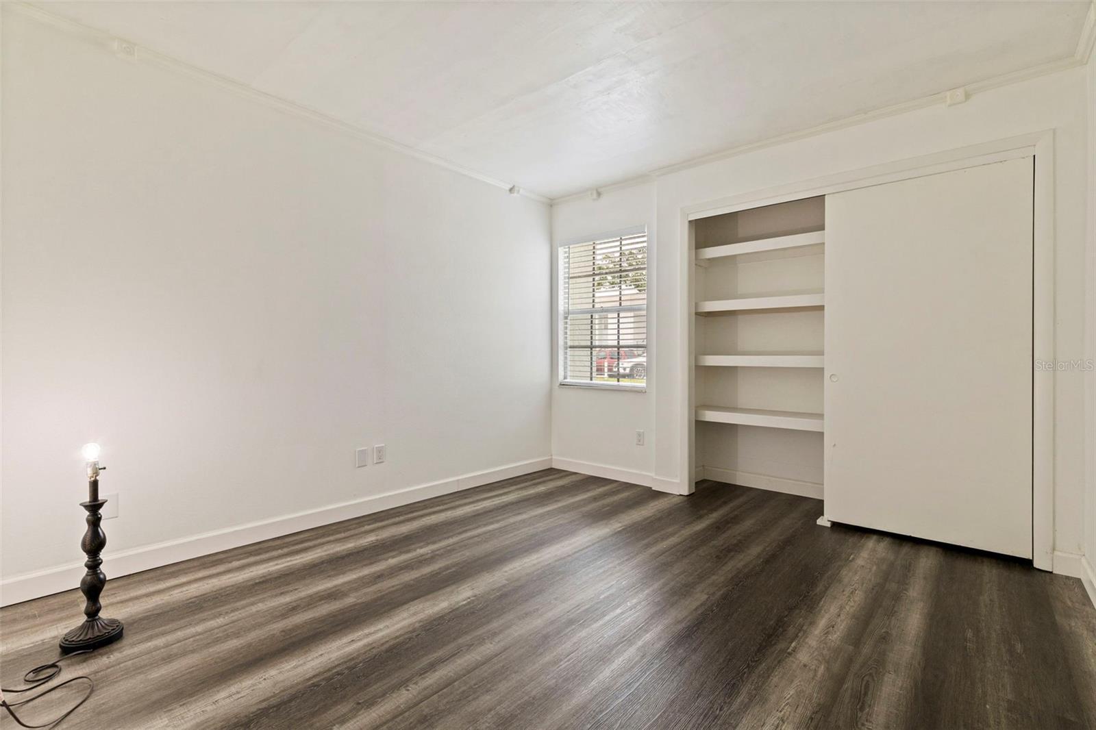 Image 21 of 33 For 3803 Oak Drive B21