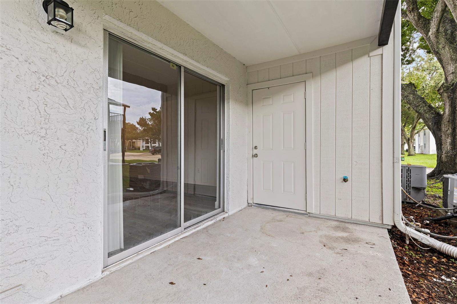 Image 27 of 33 For 3803 Oak Drive B21