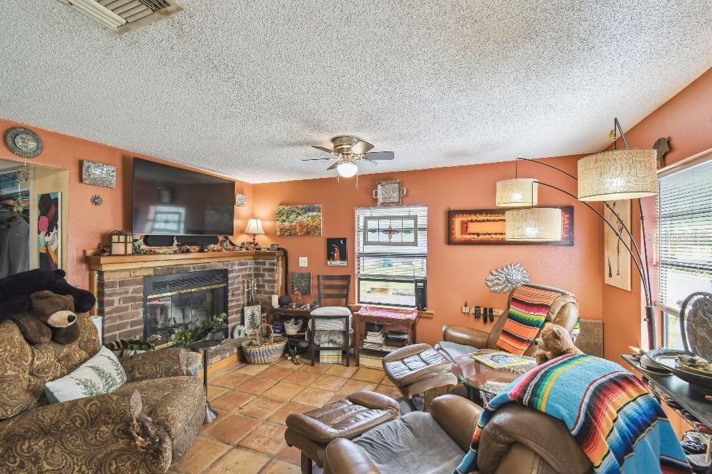 Image 16 of 18 For 1550 Ridgewood Avenue